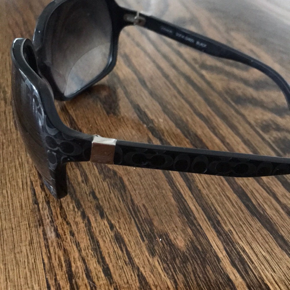 Coach sunglasses - Picture 4 of 4